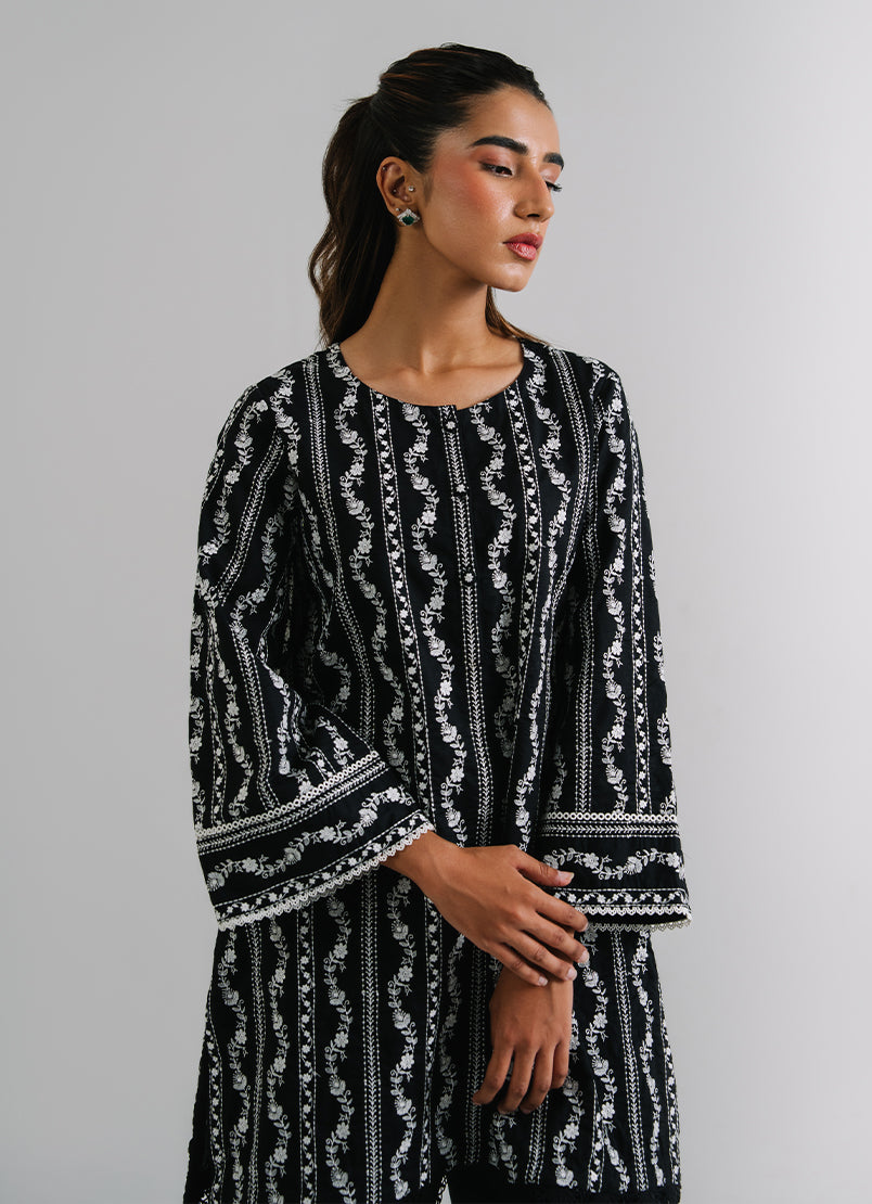 embroidered-kurta