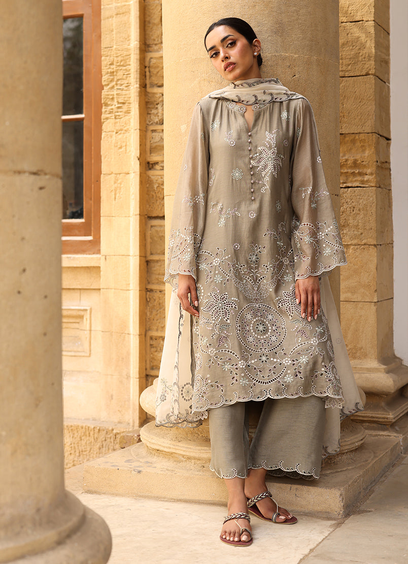 3-pc-embroidered-suit
