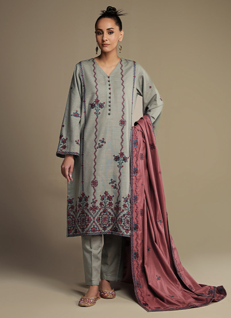 3-pc-khaddar-embroidered-suit