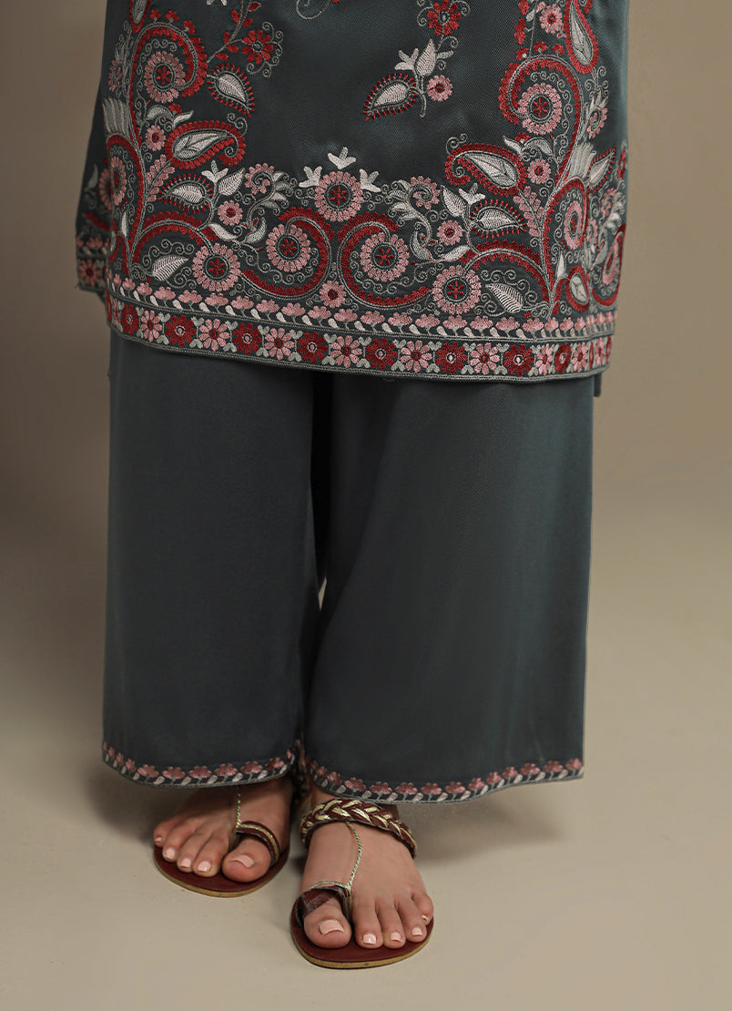 3-pc-viscose-embroidered-suit