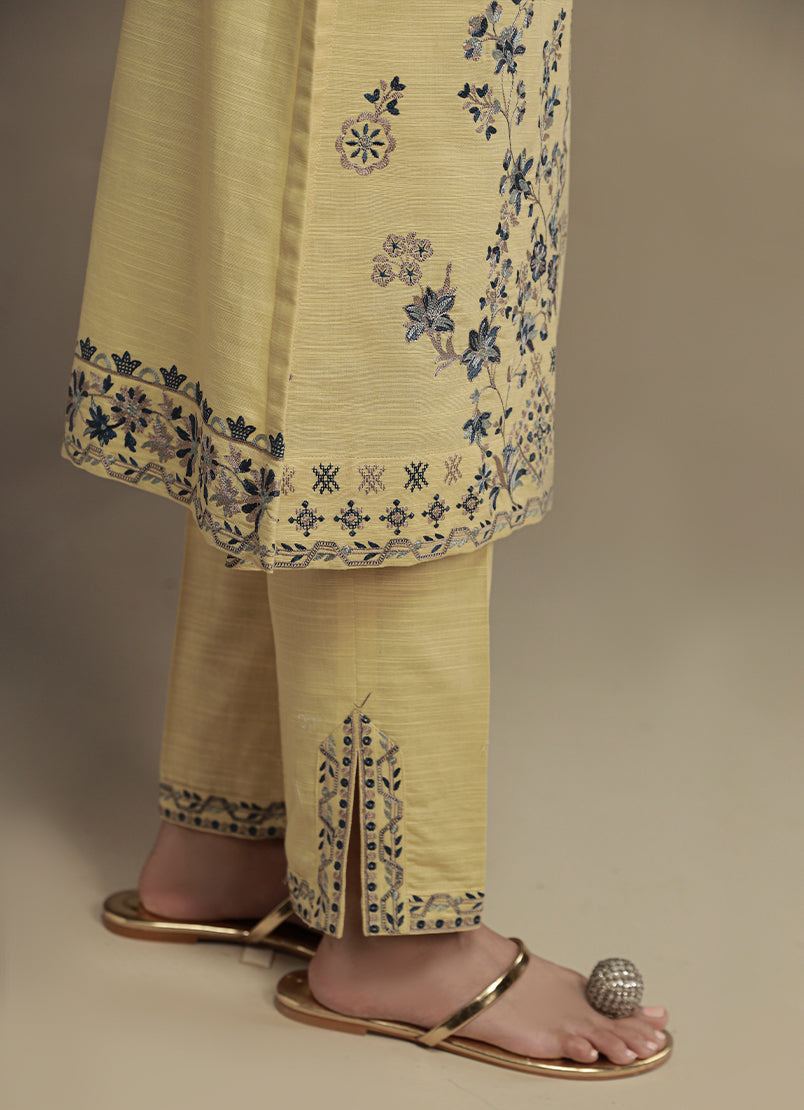 3 PC khaddar Embroidered Suit