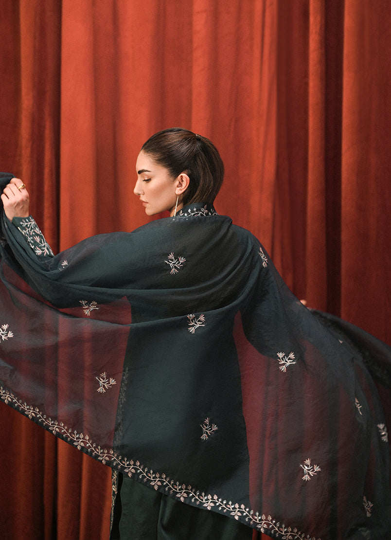 3-pc-embroidered-suit