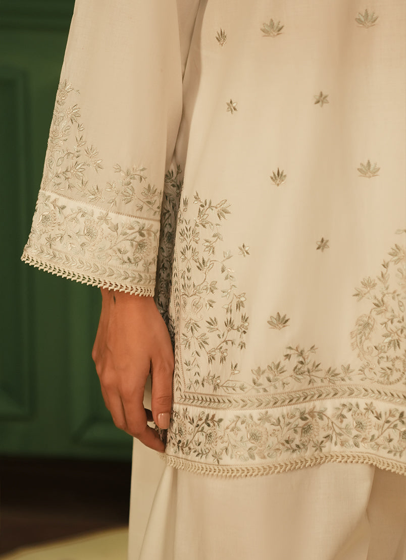 embroidered-kurta