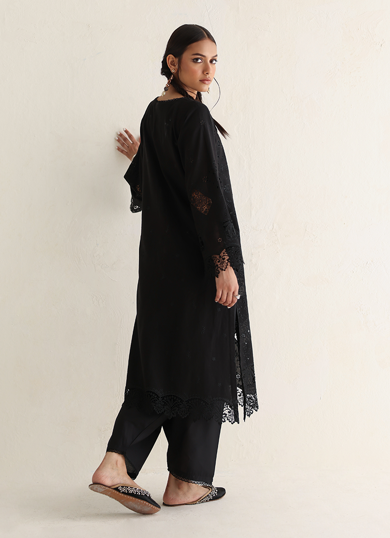 embroidered-kurta