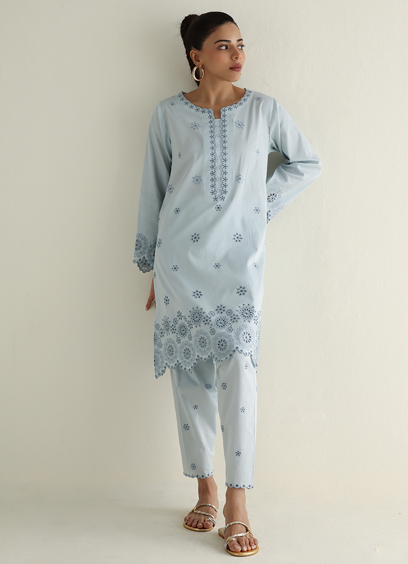 embroidered-kurta-set