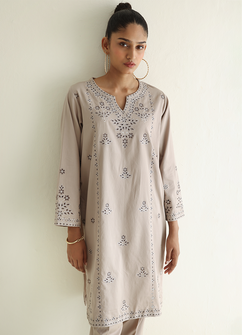 embroidered-kurta-set