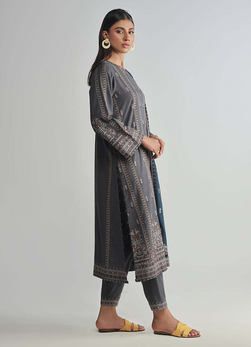 3-pc-khaddar-embroidered-suit