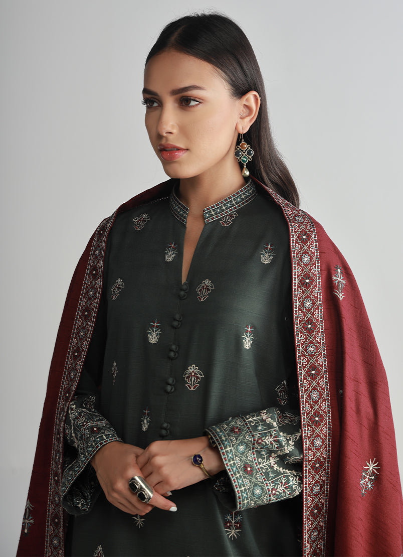 3 PC Khaddar Embroidered Suit