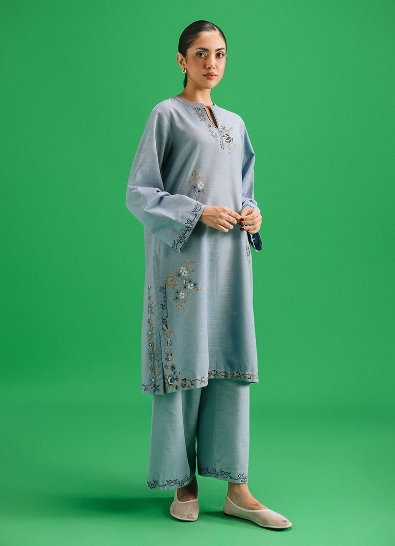 3-pc-khaddar-embroidered-suit