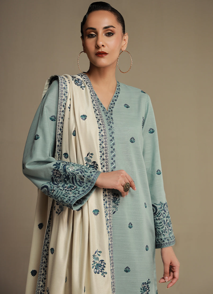 3-pc-khaddar-embroidered-suit