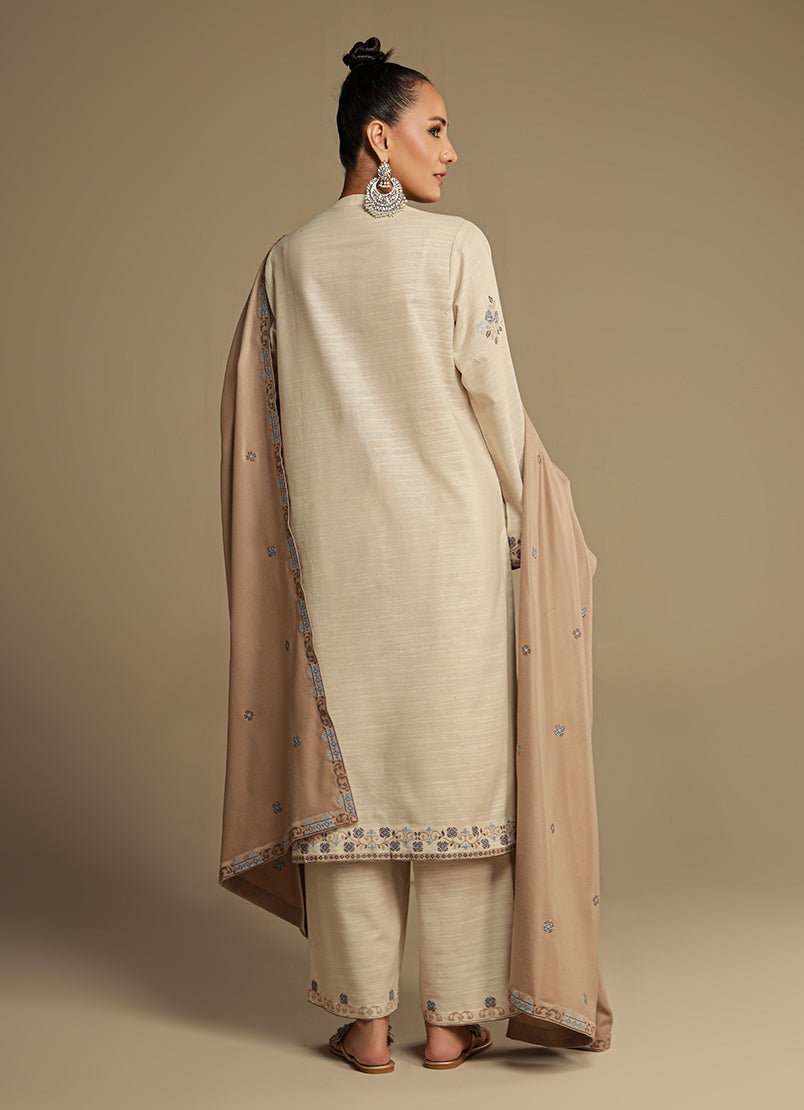 3-pc-khaddar-embroidered-suit