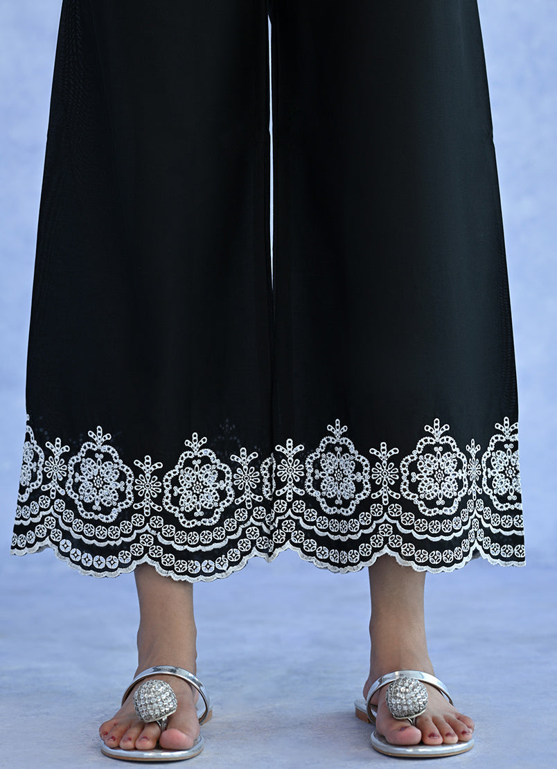 schiffli-embroidered-pant